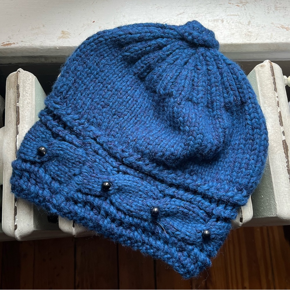 NWOT Blue Sparkly knitted winter hat
